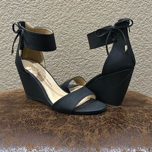 Chinese laundry heels - Black size 7 1/2